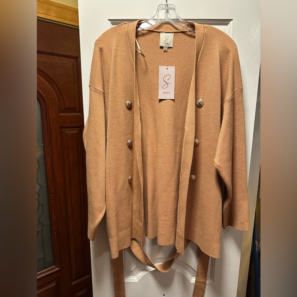 NWOT: Women’s camel colored XL cardigan with waist band